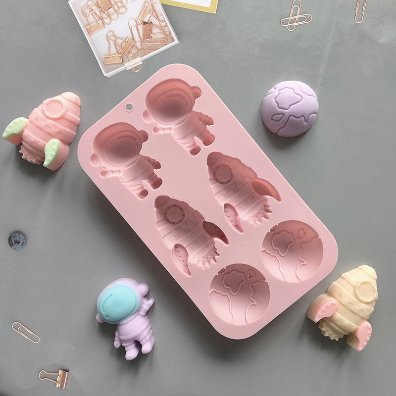 6-hole Cartoon Astronaut Rocke - مراجعة Soap Making Ideas وسعره