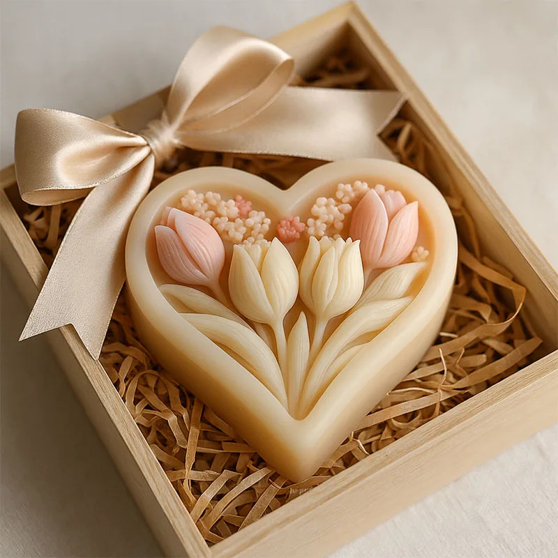 Silicone Mold for Heart-shaped - مراجعة Soap Making Book For Beginners وسعره